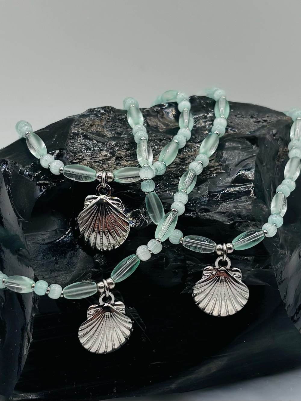 *ANKLET* S. Steel Seashell & Cat’s Eye & Green Frosted Crystal Stretchy Anklet